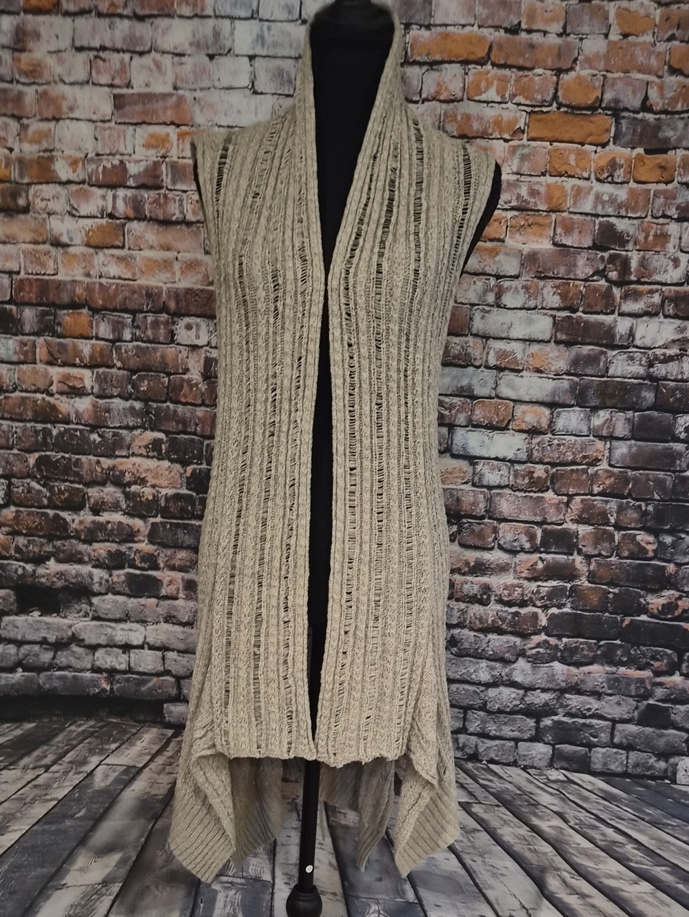 BCBGMaxAzria Sleeveless Ribbed Open-Front Cardigan - Taupe